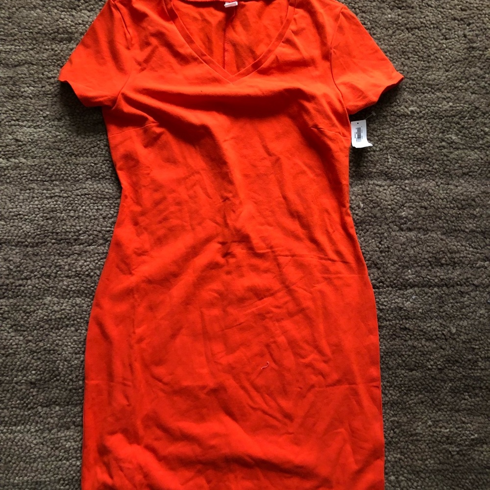 Old Navy. Orange T-shirt dress-Brand New!